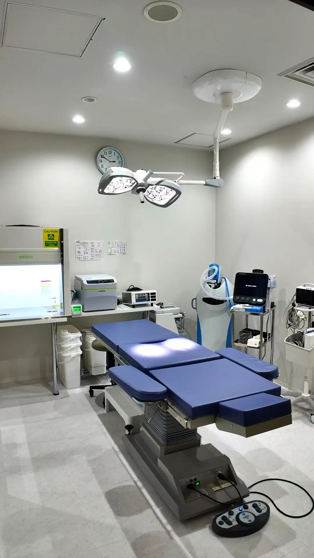 Chronic pain in Osaka, Japan by Cell Grand Clinic