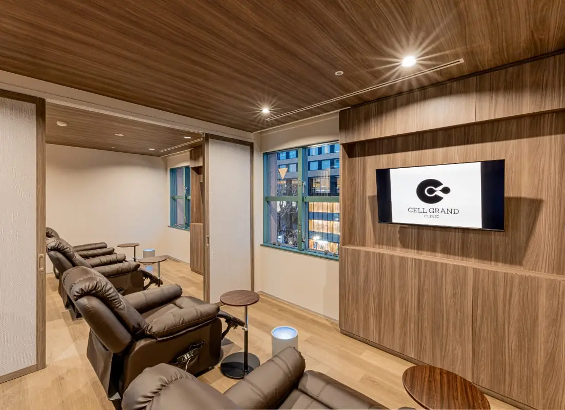 Chronic pain in Osaka, Japan by Cell Grand Clinic