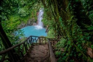 Costa Rica: La Fortuna Waterfall, Hanging Bridges, Arenal Volcano Combo Tour in Costa Rica