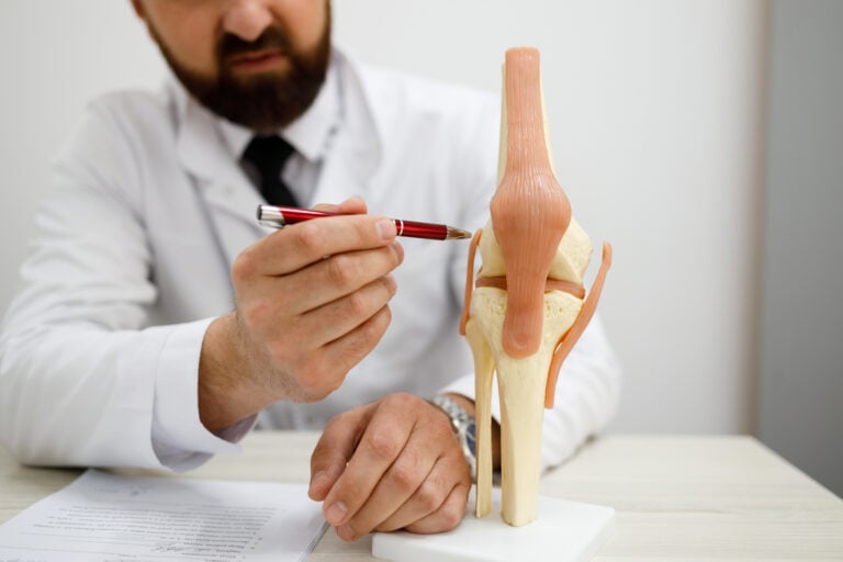 Knee Arthroscopy in San Jose, Costa Rica by Clinica Biblica Hospital