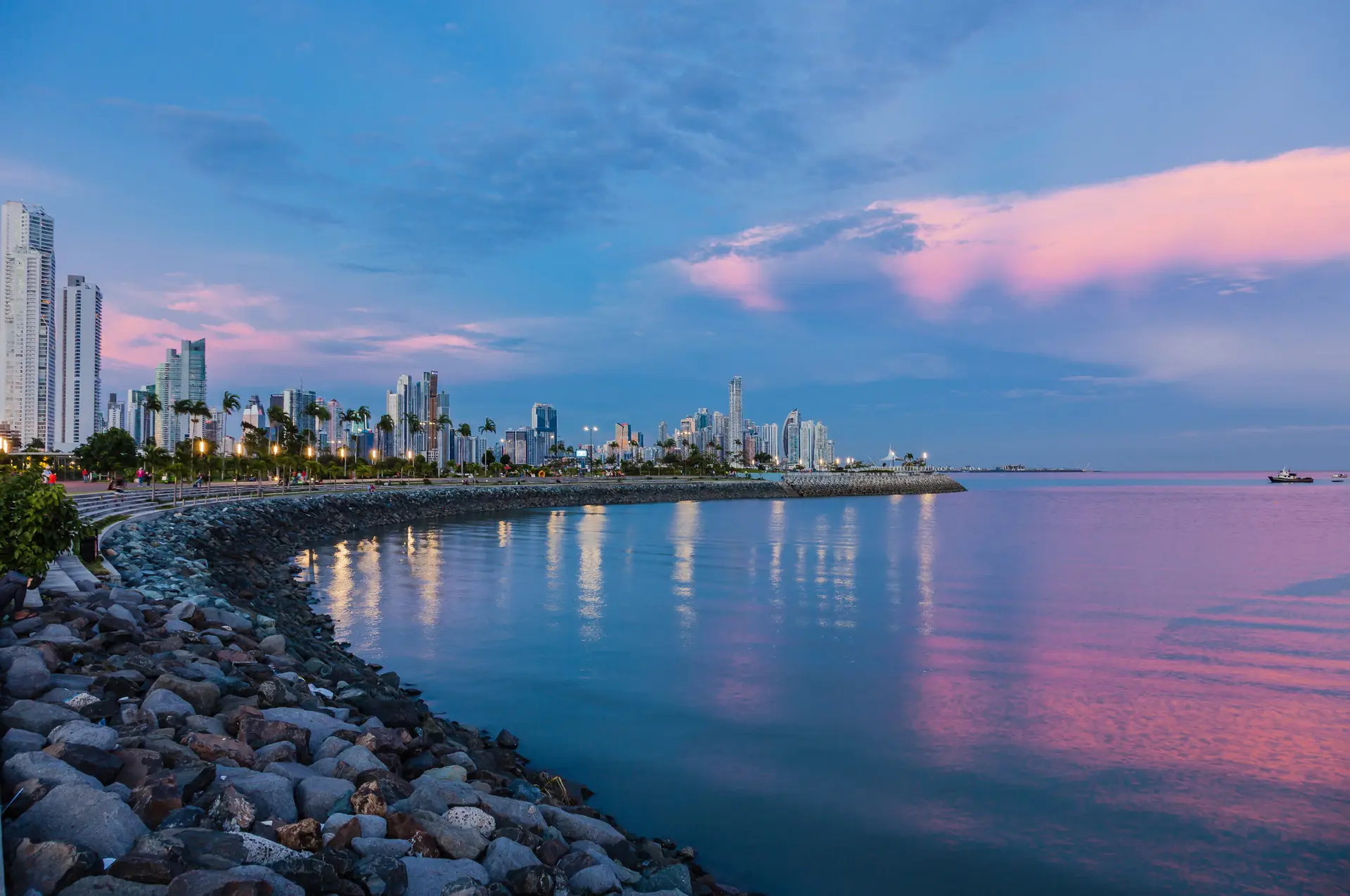 Joint Replacement in Panama