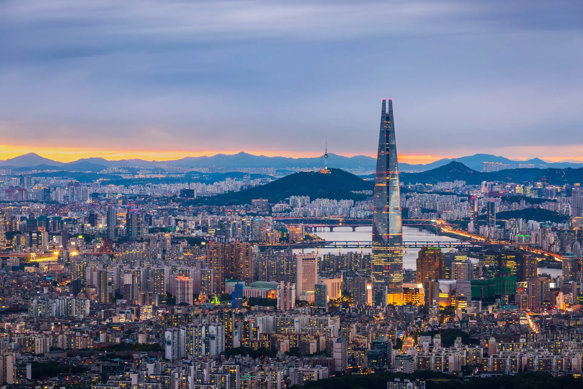 Eyelid Surgery (Blepharoplasty) in Incheon, South Korea by Elite Plastic Surgery