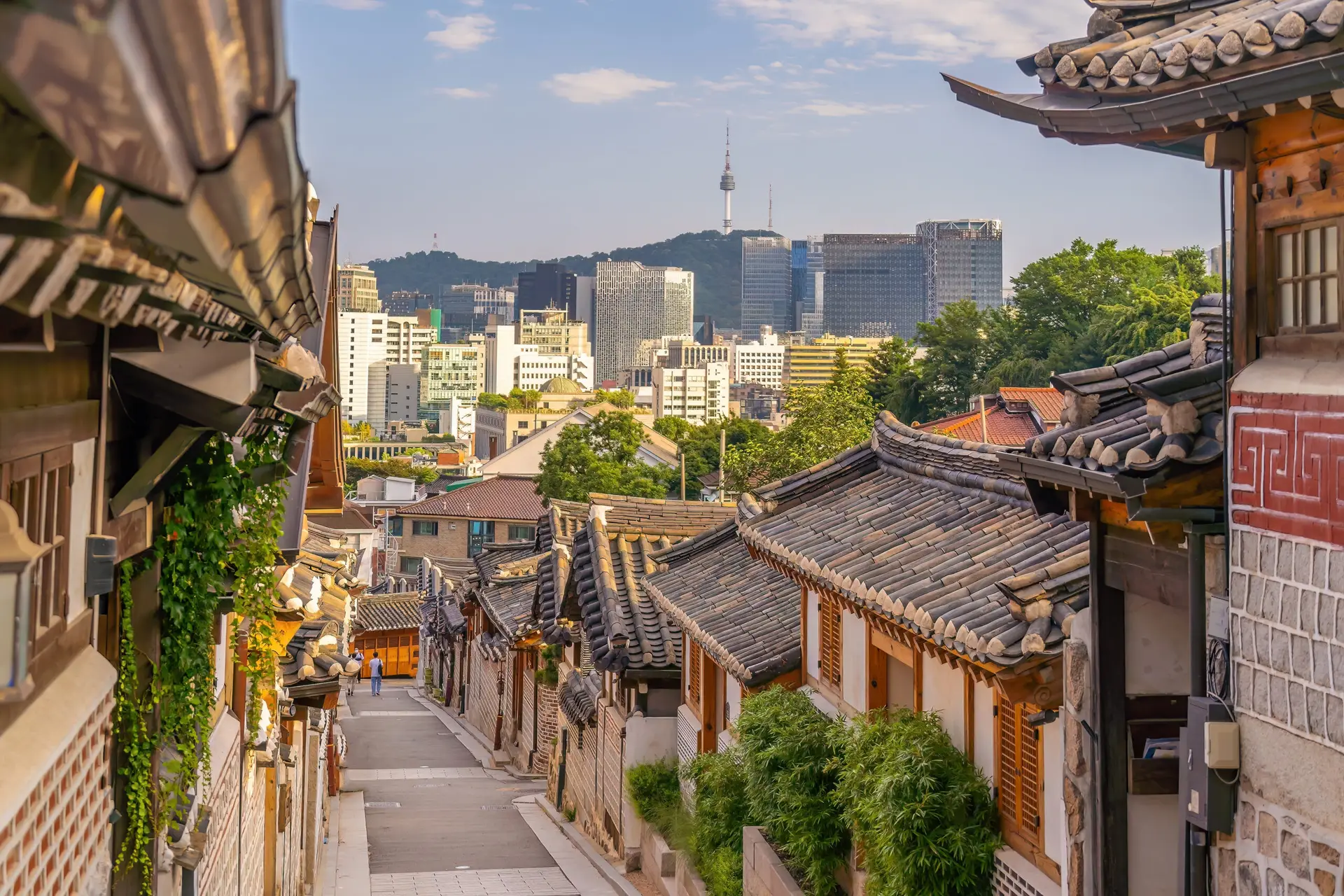 Eyelid Surgery (Blepharoplasty) in Incheon, South Korea by Elite Plastic Surgery