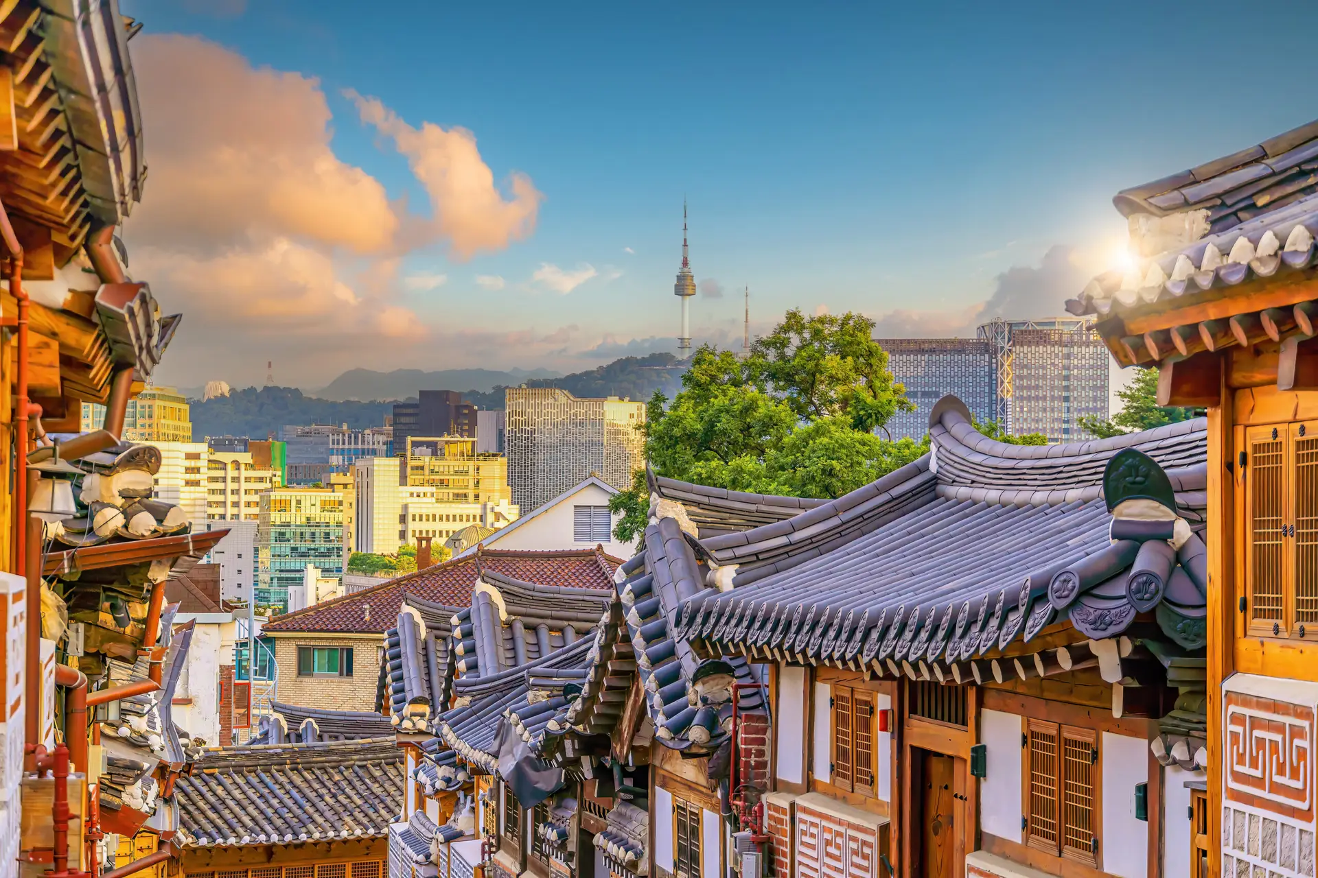 Eyelid Surgery (Blepharoplasty) in Incheon, South Korea by Elite Plastic Surgery