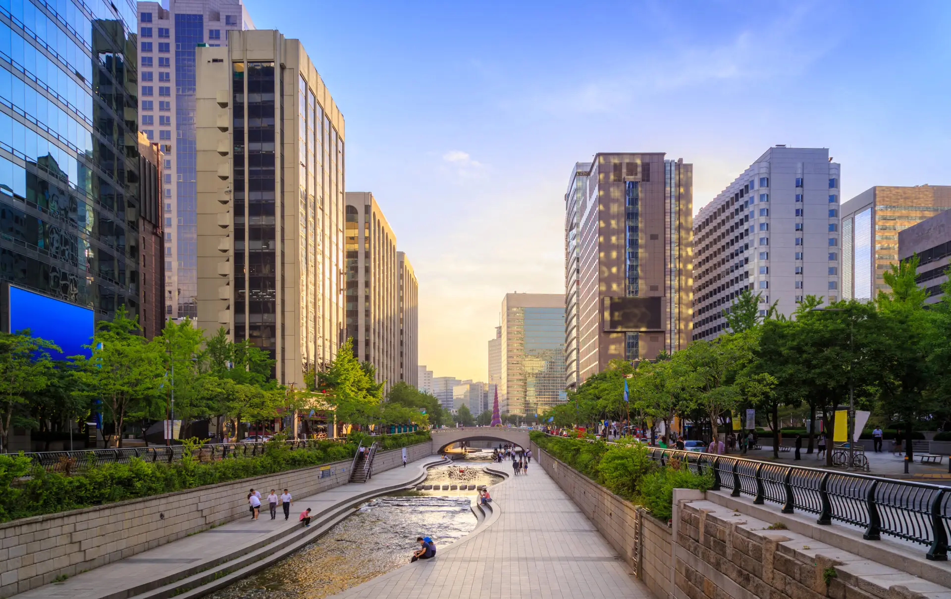 Eyelid Surgery (Blepharoplasty) in Incheon, South Korea by Elite Plastic Surgery