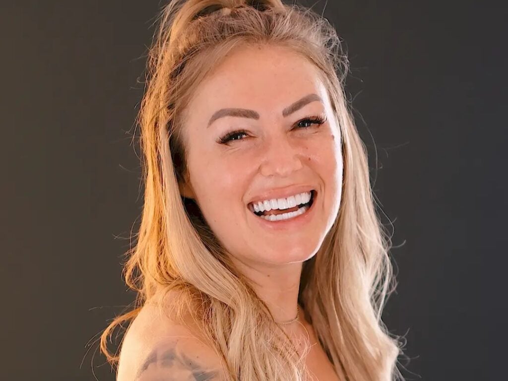 Premium Dental Crowns in Istanbul, Turkey by DentSpa — Dentistry Procedure in Turkey