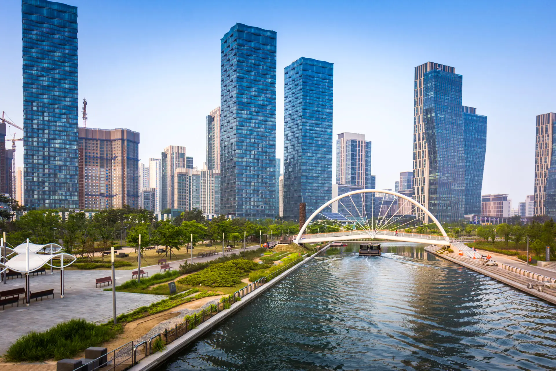 Heart Transplantation Surgery in Seoul, South Korea by Asan Medical Center