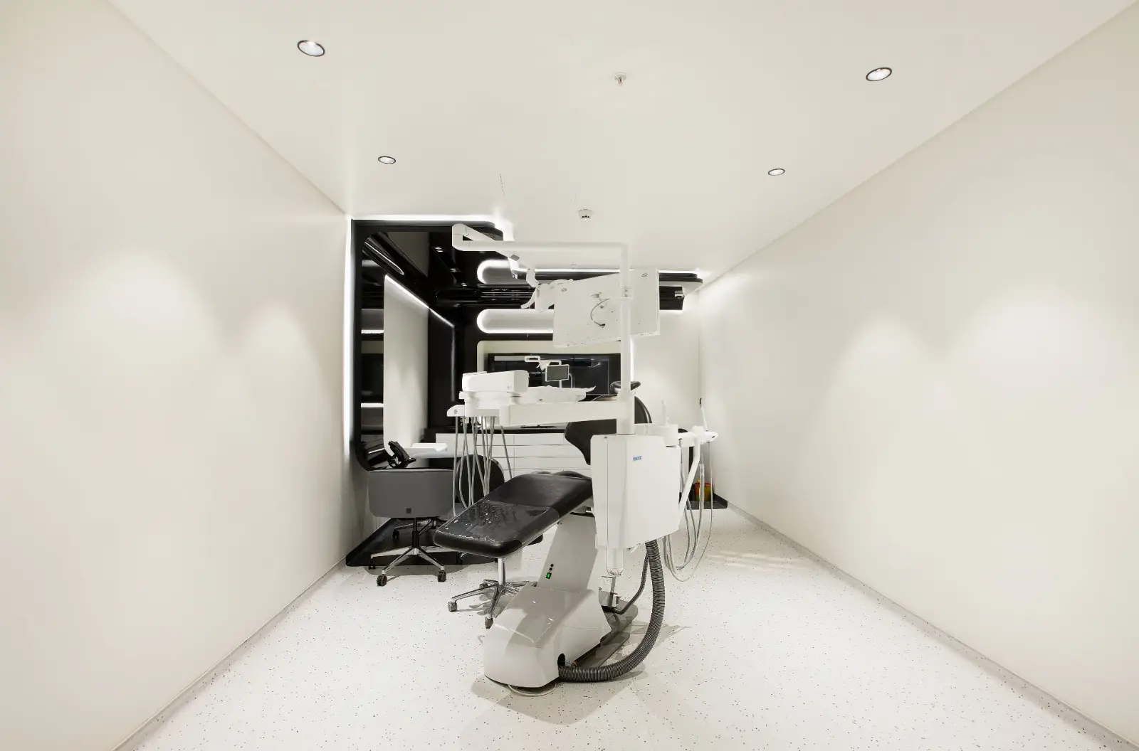 Dental Crowns in Istanbul, Turkey by International Plus