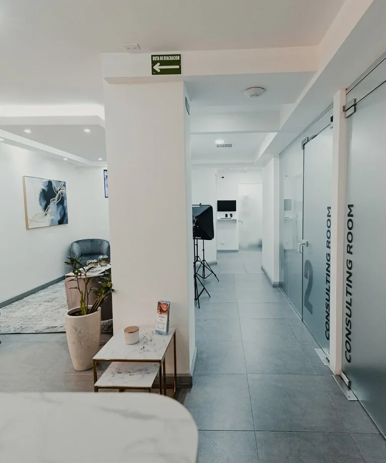 Dental Crown in San Rafael, Costa Rica by Aesthetic Dental Clinic