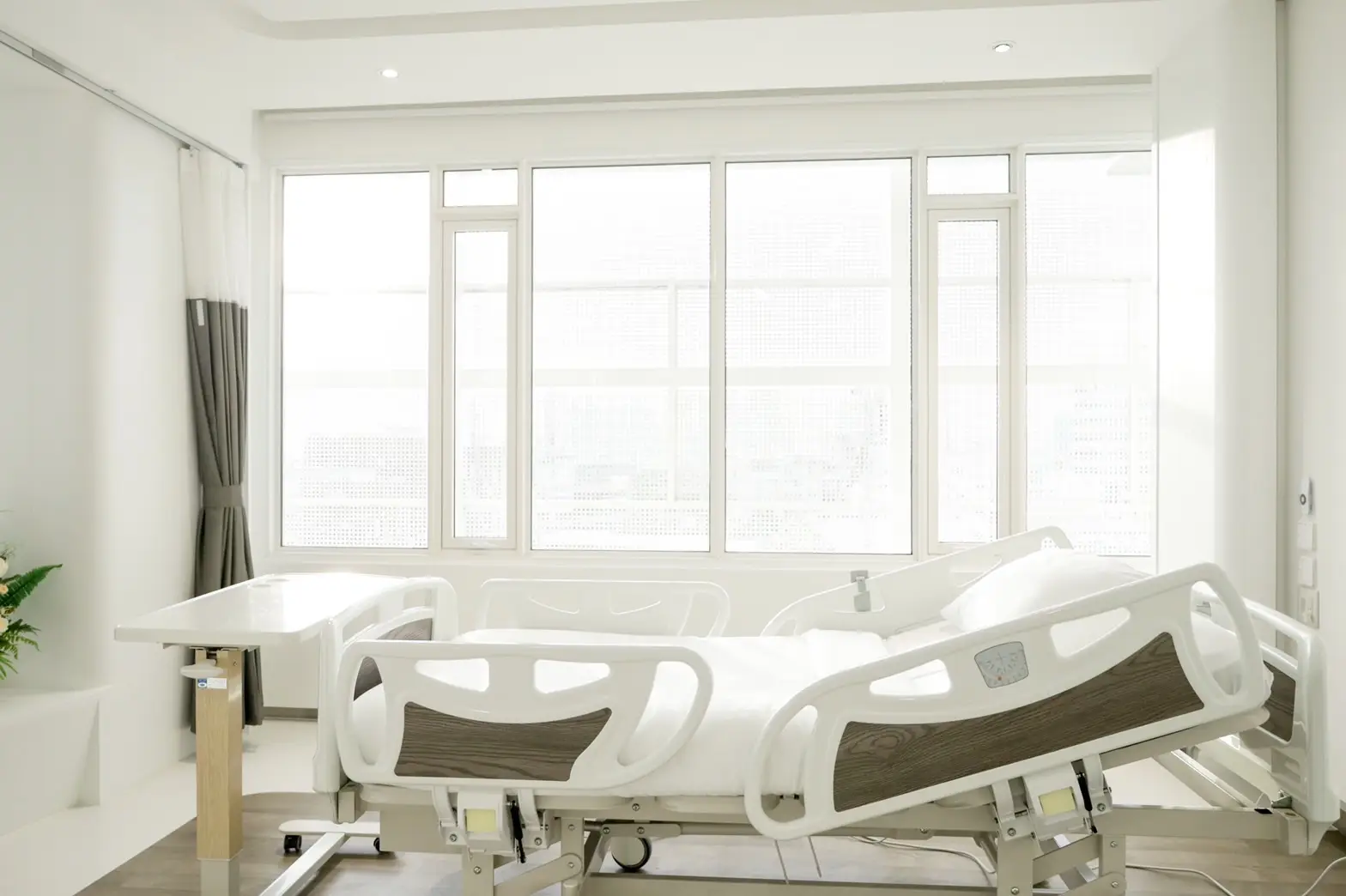 Chin Augmentation in Bangkok, Thailand by Wansiri Hospital