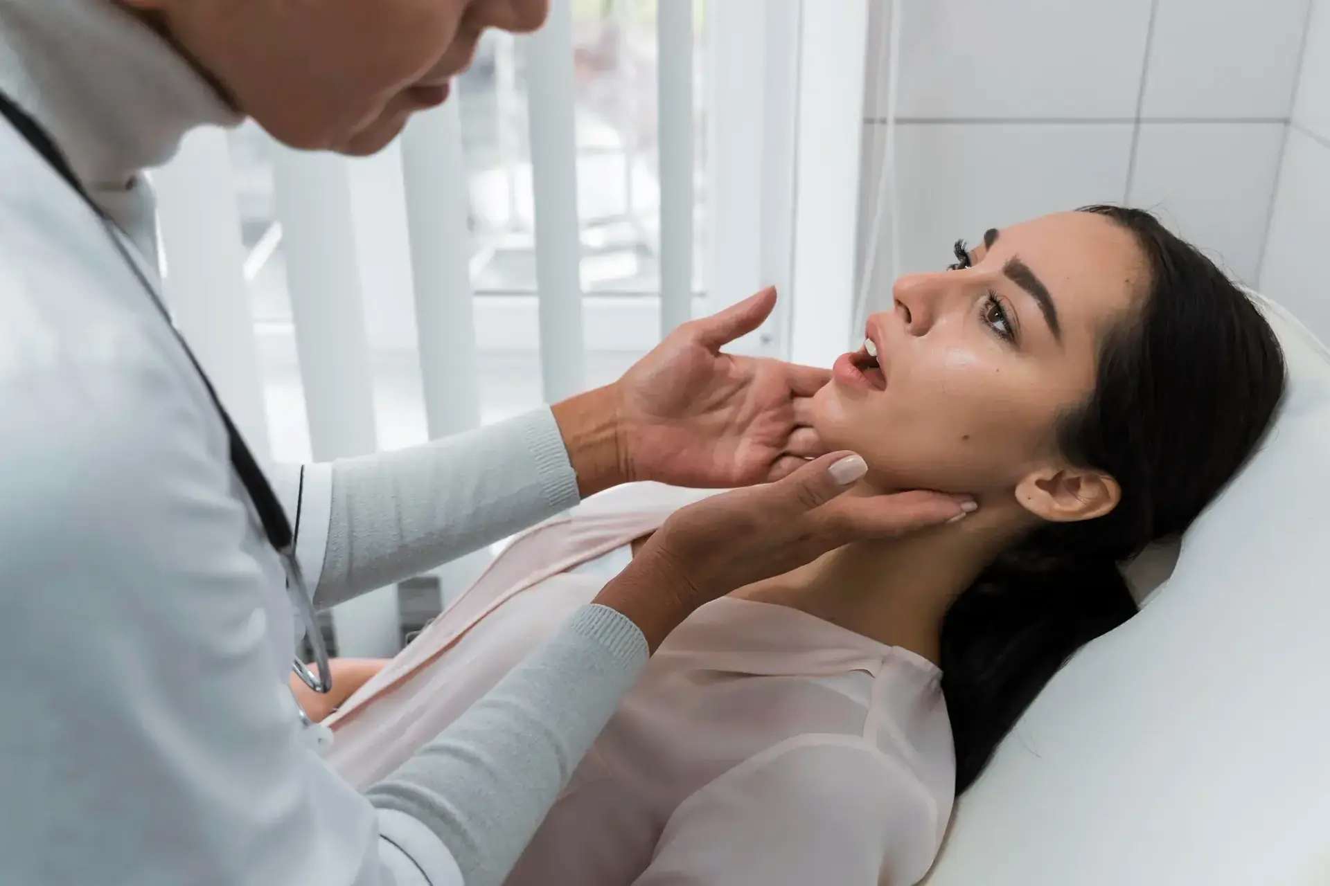 How Much Does Thyroid Surgery Cost Without Insurance?