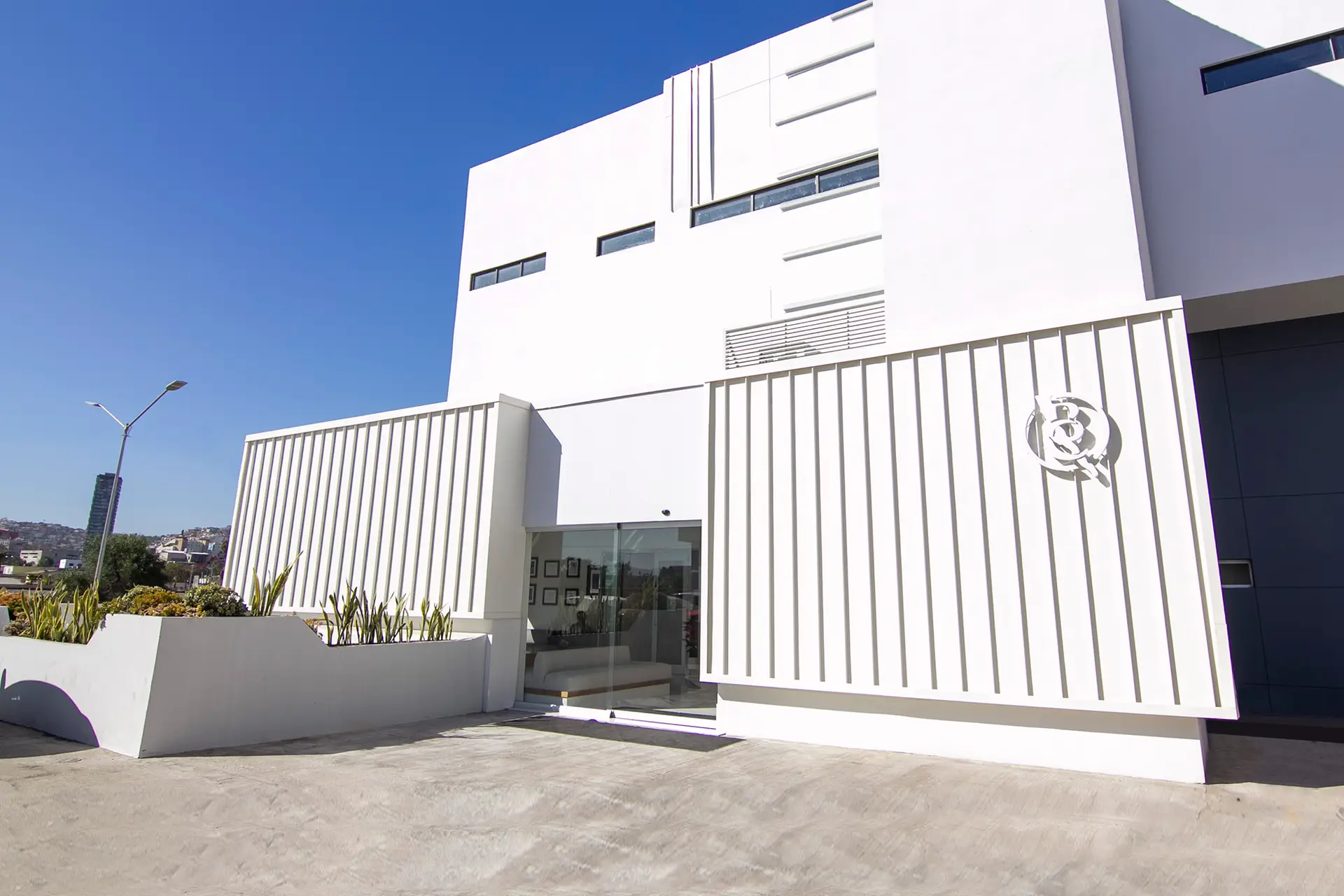 Eye Lift in Tijuana, Mexico by Hospital BCN