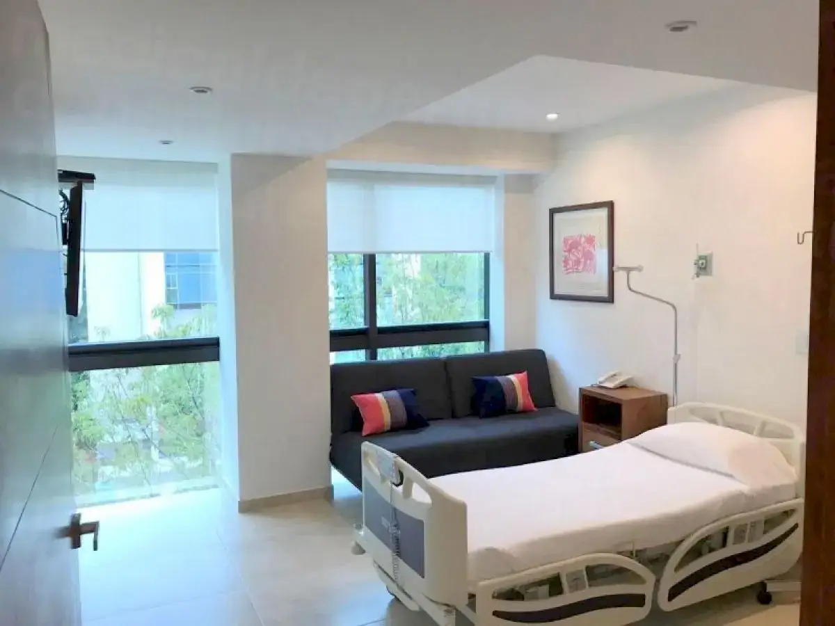 Treatment to Remove Stretch Marks in Mexico City, Mexico by Jose Cortes Institute