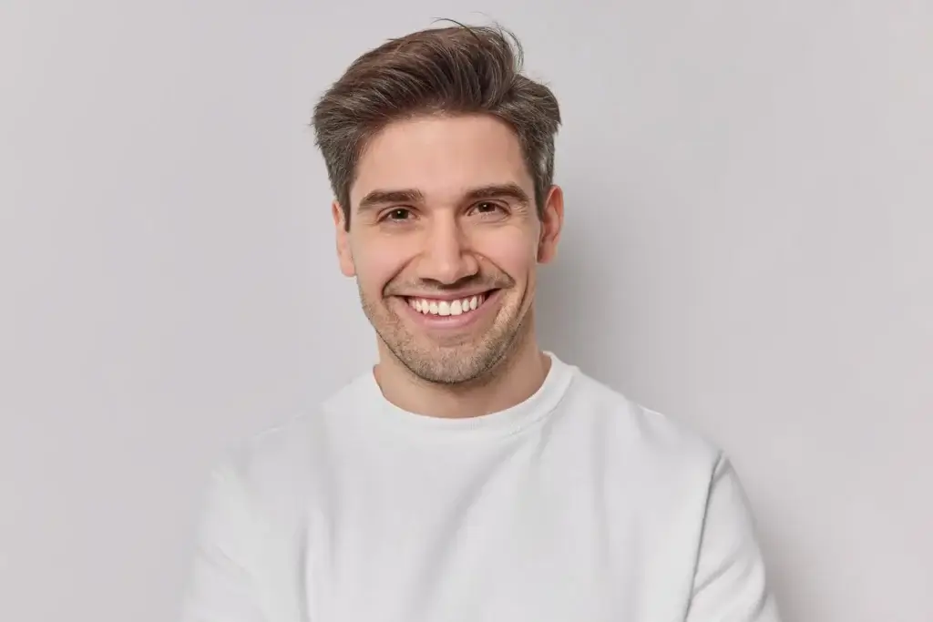 Incisal Resin in Colombia Cost and Clinics