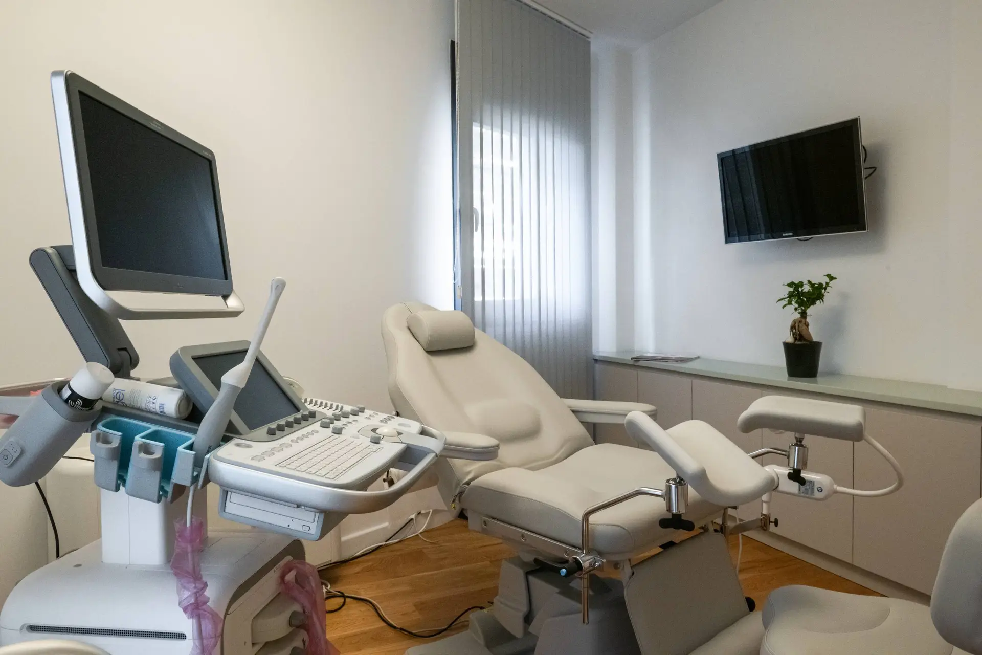 In Vitro Fertilization (IVF) in Athens, Greece by Ovagenesis